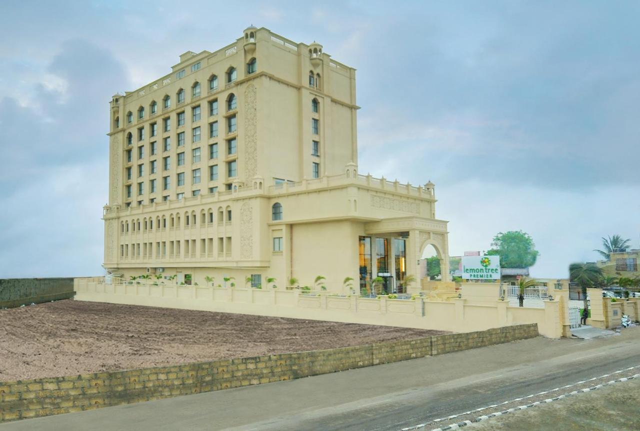 Lemon Tree Premier, Dwarka Hotel Exterior foto