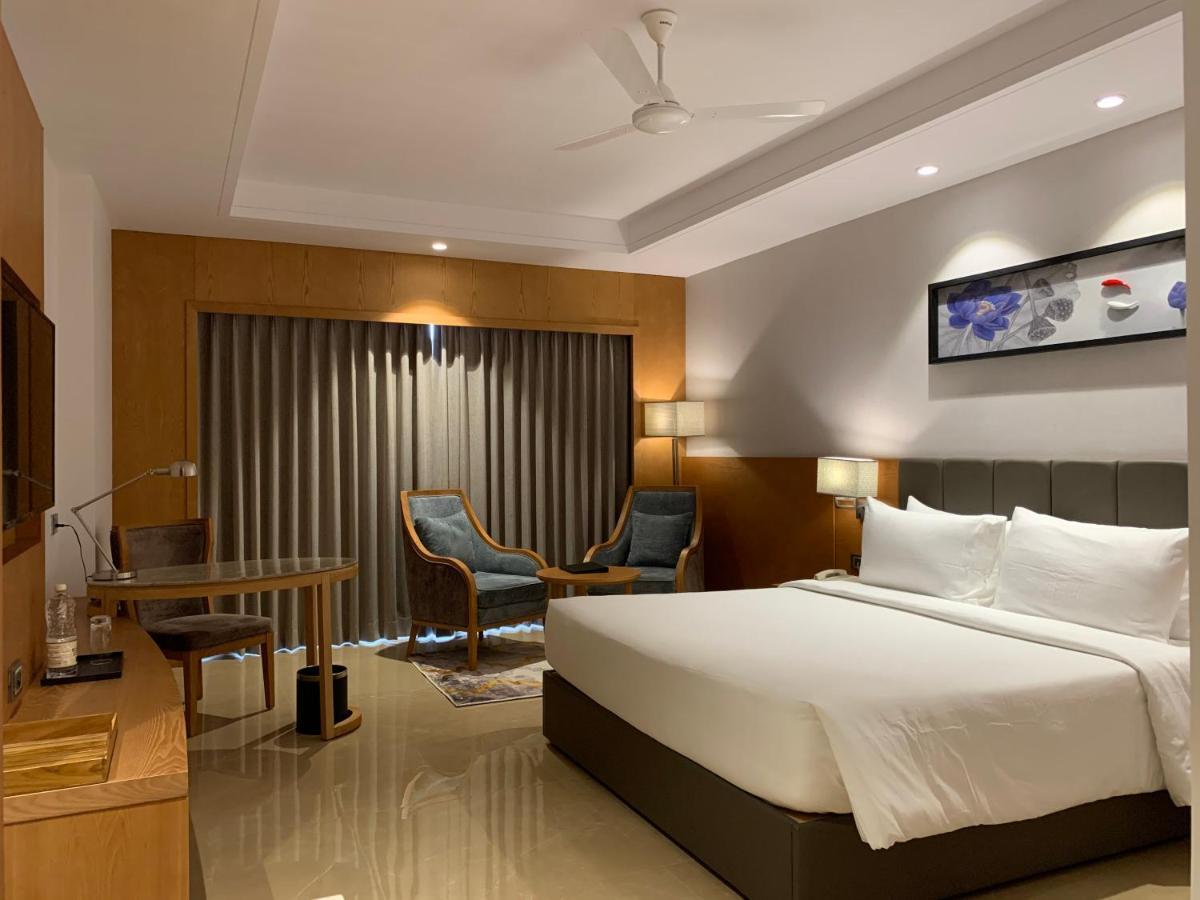 Lemon Tree Premier, Dwarka Hotel Exterior foto