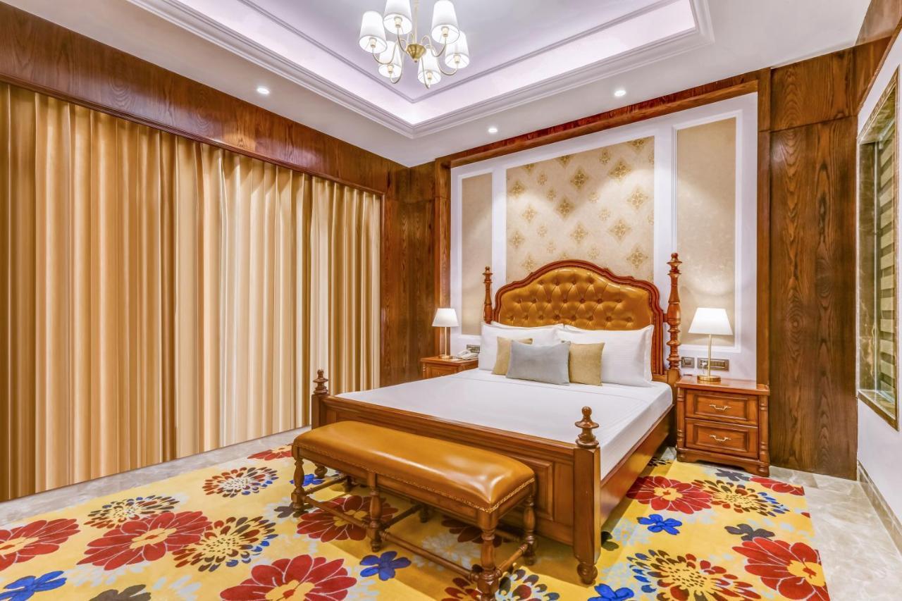 Lemon Tree Premier, Dwarka Hotel Exterior foto