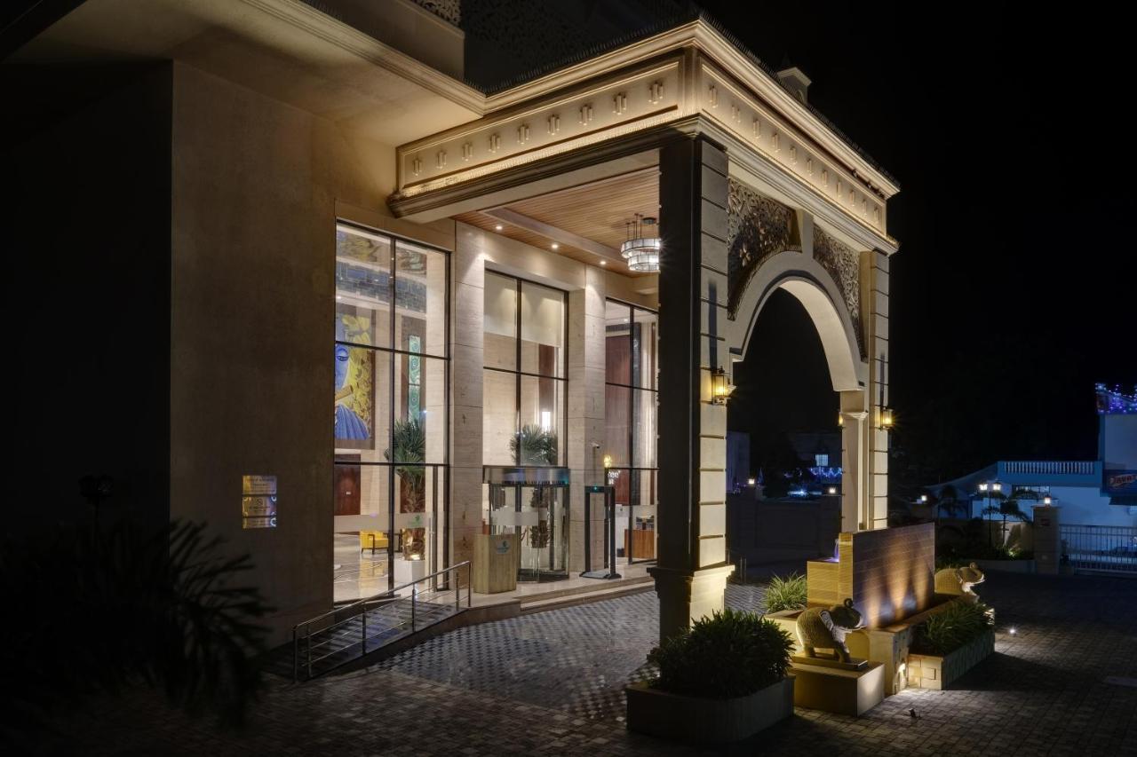 Lemon Tree Premier, Dwarka Hotel Exterior foto